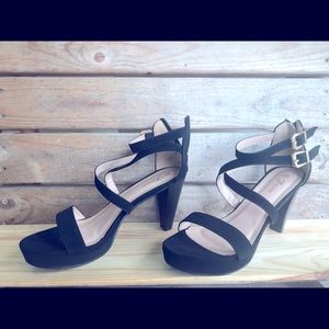 Only wear one time just for mother day.